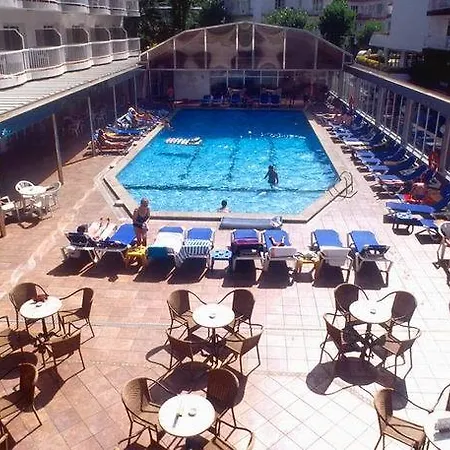 Helios Lloret מלון