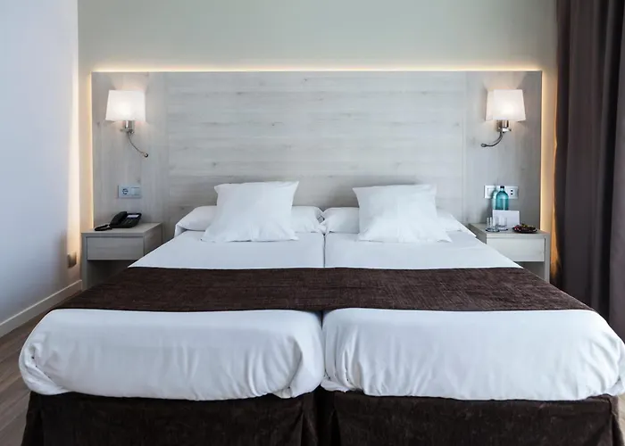 ホテル Helios Lloret 4*