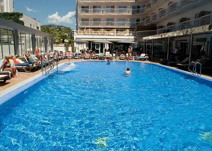 Helios Lloret 4*