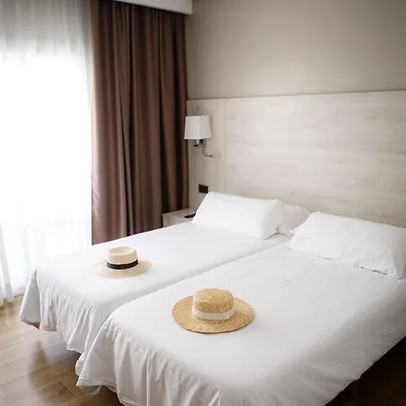 Helios Lloret Hotel 4*